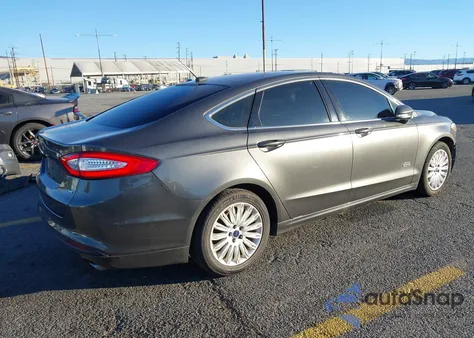 2016 Ford Fusion Energi Se Luxury из США, поврежденный, VIN 3FA6P0PU3GR229349